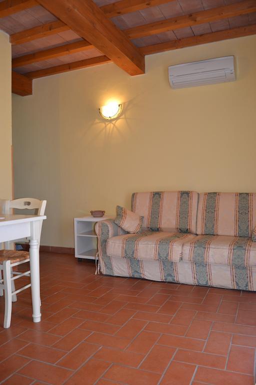 Agriturismo Beveraggio Appartamenti Marina di Grosseto Pokoj fotografie